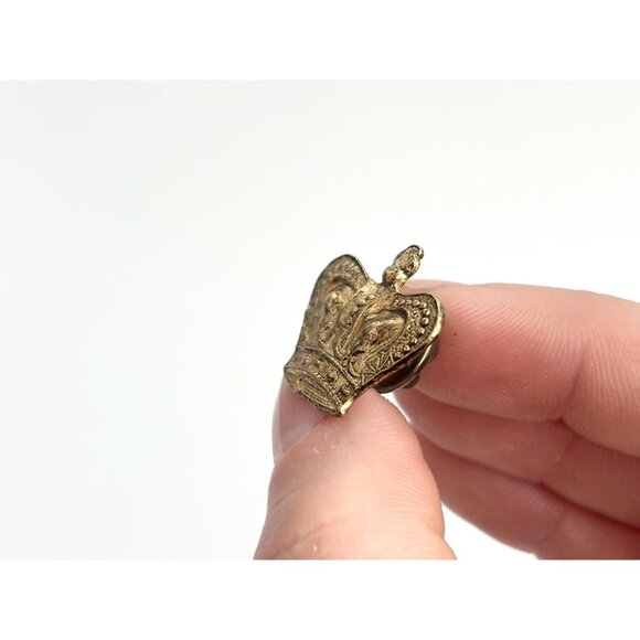 Crown Shaped Gold Toned Textured Vintage Costume Jewelry Brooch | Lapel Pin - Picture 10 of 10
